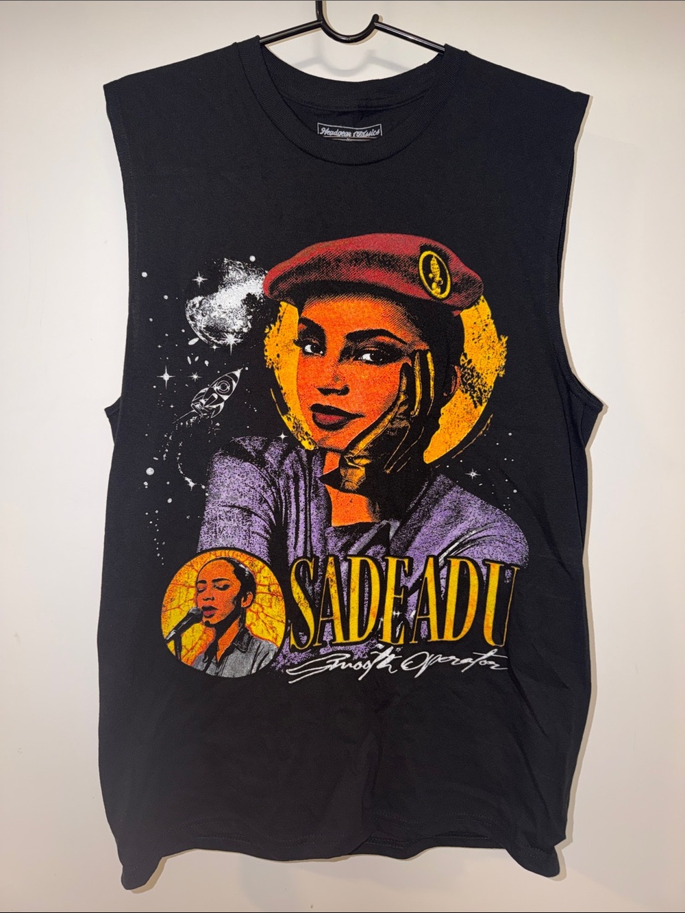 🎤📞😘📞🎤 Sade Adu Graphic Muscle Tee - Black